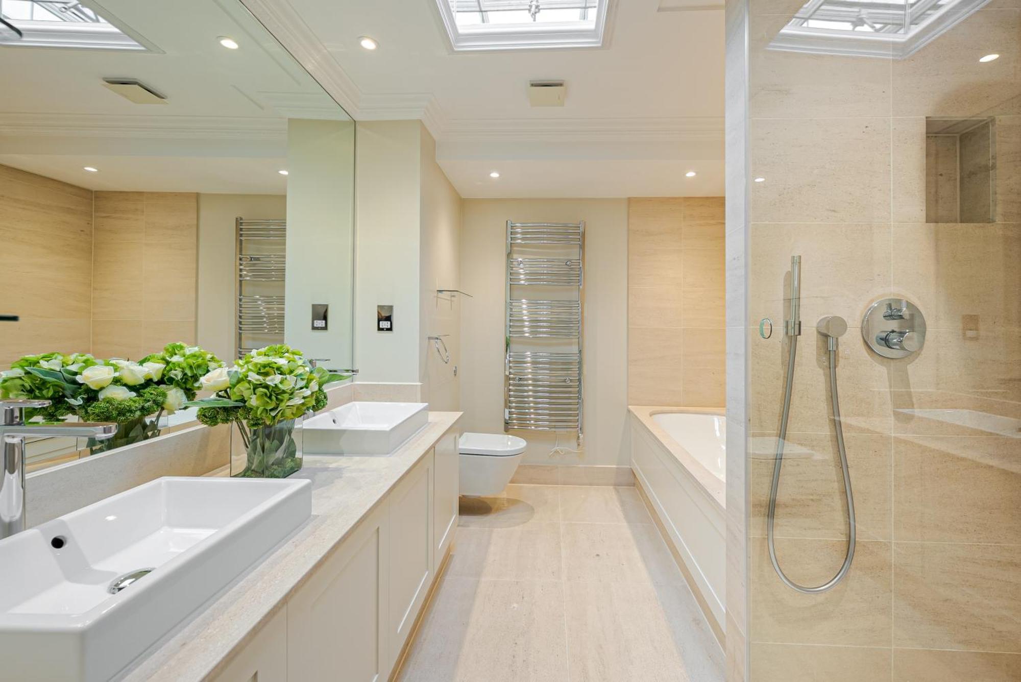 Modern 3 Bedroom Luxury House With Garage In Central Londres Extérieur photo